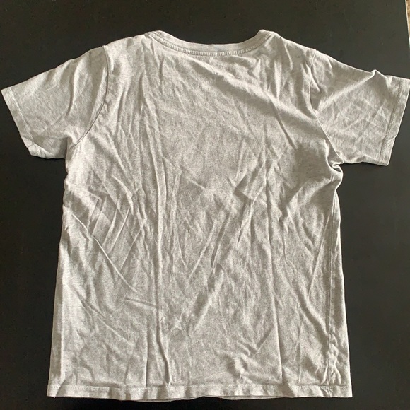 Nike Gray Athletic T-Shirt Youth Large - Picture 3 of 3